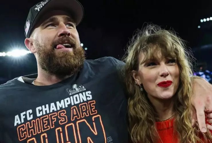¡Enamorados! Taylor Swift y Travis Kelce tienen romántica cita en Sídney