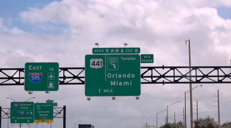 Cartel de la autopista Miami-Orlando