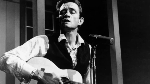 ¿Robaron su voz?: Herederos de Johnny Cash demandan a empresa refresquera por “Ley Elvis”