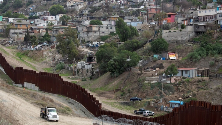 frontera-m&eacute;xico-eua-viajes-no-esenciales-amlo