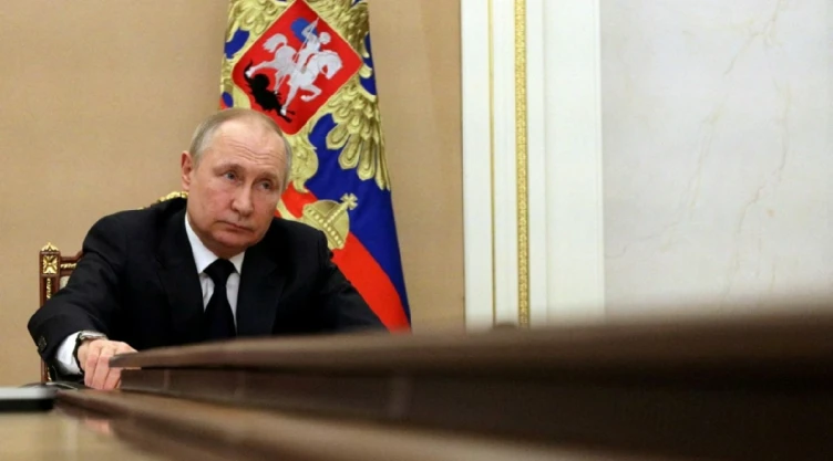 crimenes de guerra biden putin