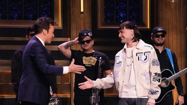 Video Así fue la presentación de Peso Pluma con Jimmy Fallon