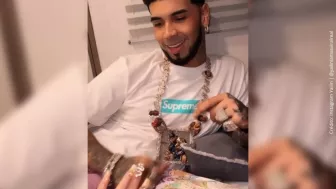 Yailin y Anuel comprometidos..jpg