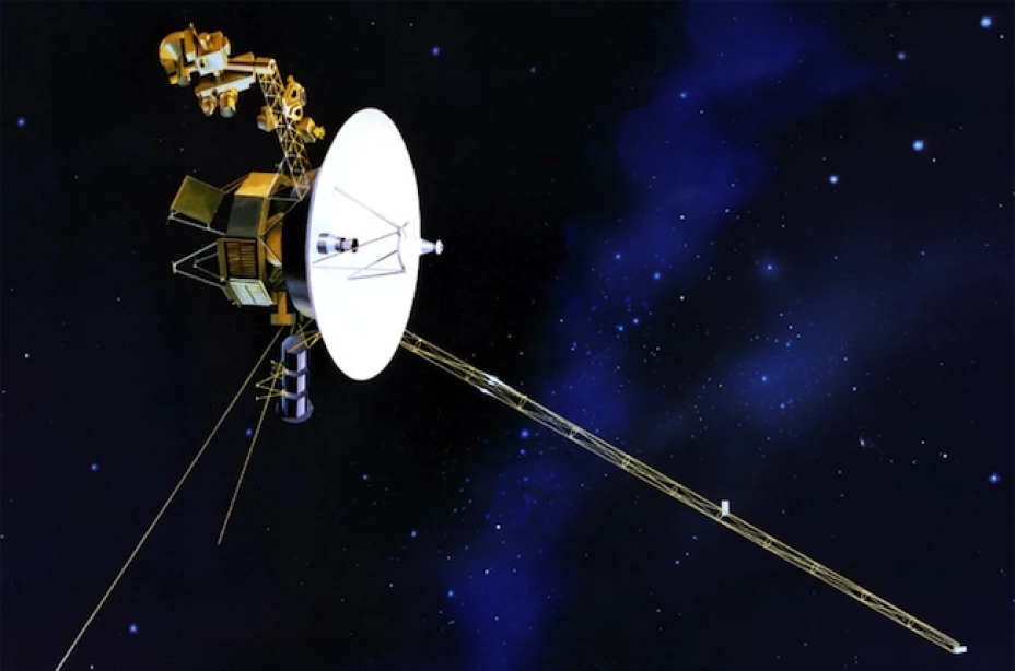 La sonda espacial Voyager 1 es el primer objeto diseñado por el hombre en cruzar el sistema solar