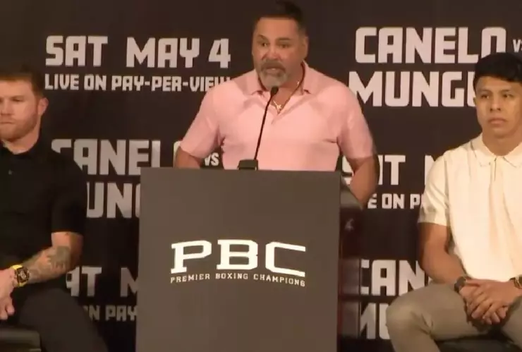 VIDEO_ Lo que DETONÓ la pelea de Canelo Álvarez y Óscar de la Hoya en la conferencia de prensa de la pelea del 4 de mayo contra Jaime Munguia