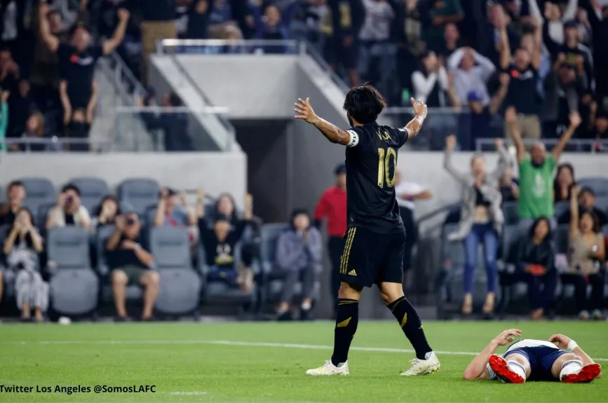 8 carlos Vela.jpg