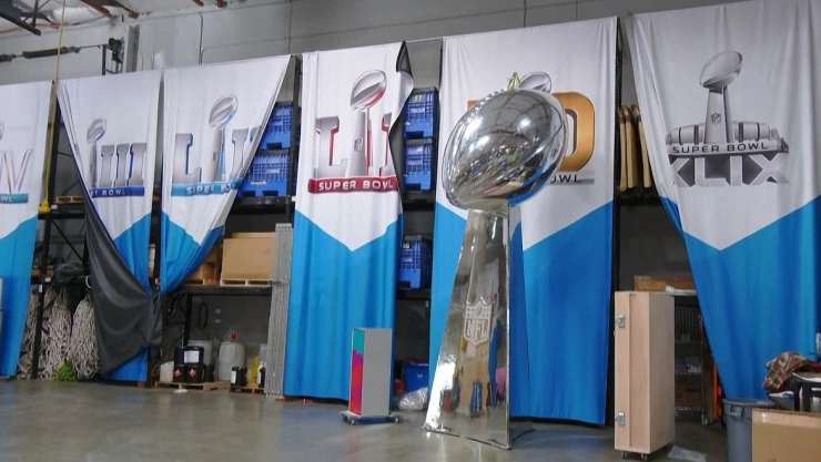 Así será la publicidad impresa para el Super Bowl 57 en Arizona.