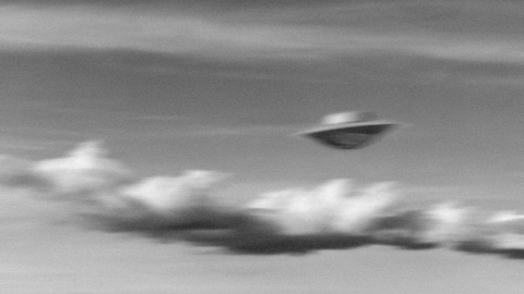 UFO Flying