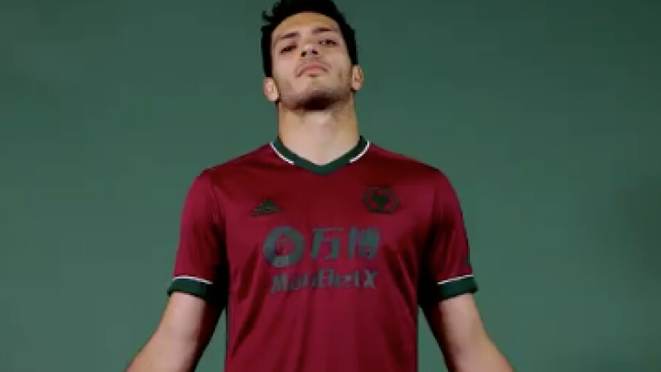 Raúl Jiménez Wolverhampton nueva playera