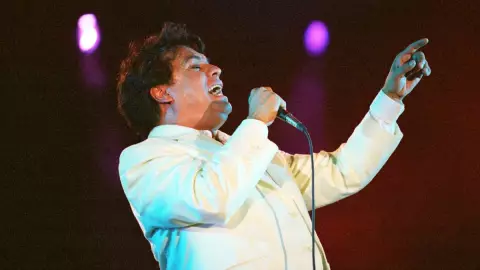 3 canciones de Juan Gabriel para escuchar si te enamoraste por primera vez