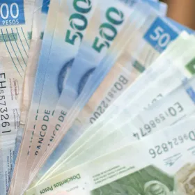Abren convocatoria de beca para estudiantes con pagos de casi 12 mil pesos.jpg