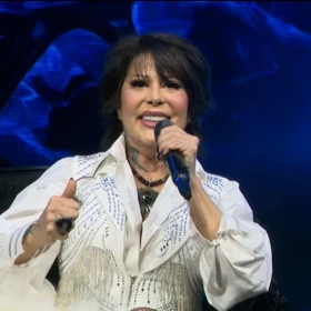 Alejandra Guzmán da un adelanto de su nueva gira.jpg
