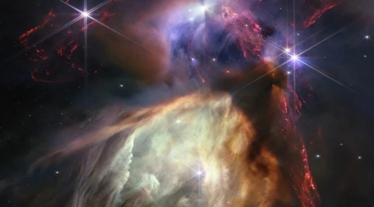 NASA revela imágenes de “estrellas bebés” con una masa similar a la del Sol
