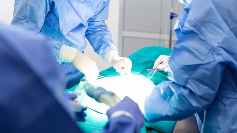 Medicos en operación