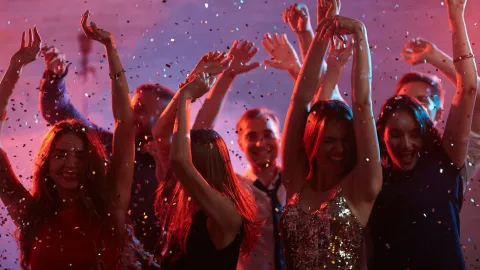 apellidos mujeres fiesteras