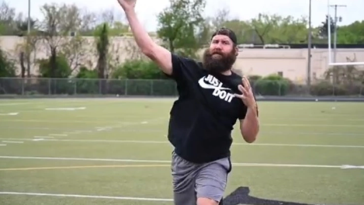 Ben Roethlisberger volvió  lanzar pases