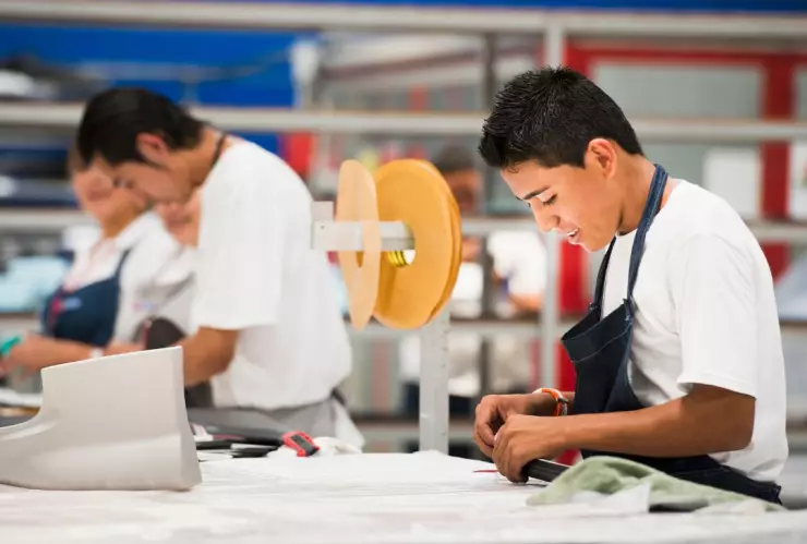 Muchas empresas publican vacantes con límite de edad, te contamos si esta permitido