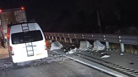 Aparatoso accidente provoca cierre parcial en la autopista Puebla-Acatzingo hoy 28 de febrero de 2024