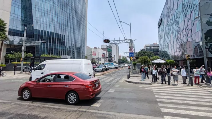 Hoy No Circula lunes 26.jpg