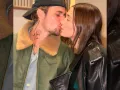 Justin y Hailey beso (12).jpg