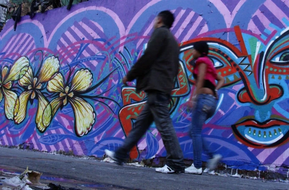 La banda operaba en bares y prostíbulos del área de Houston y cobraba precios “Premium” de hasta 500 dólares por hora