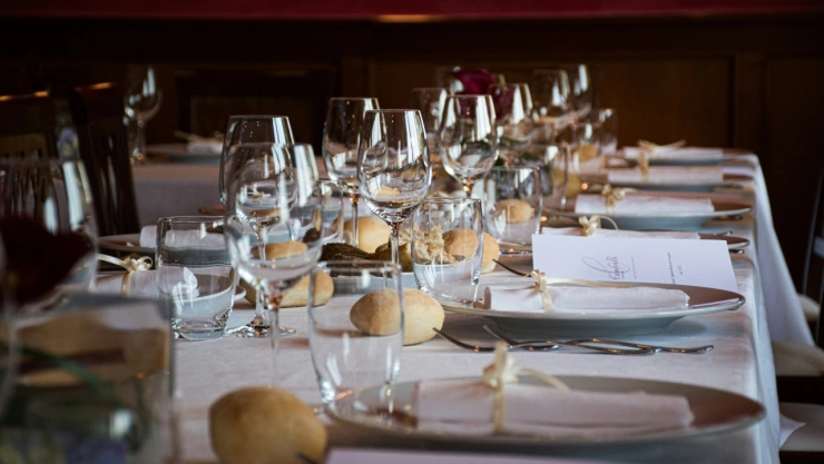 mesa de banquete de graduación