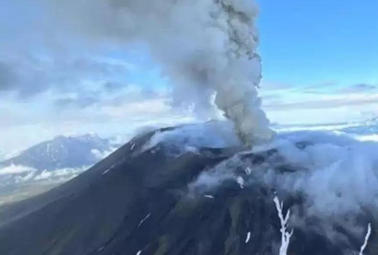 volcán Krasheninnikov.jpg