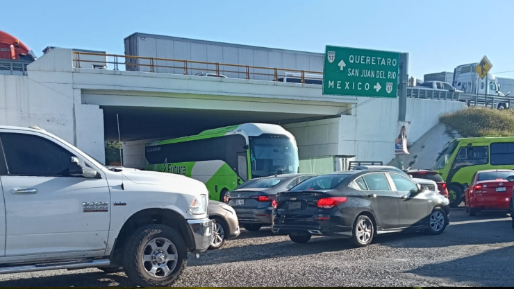 Tráfico en la autopista 57
