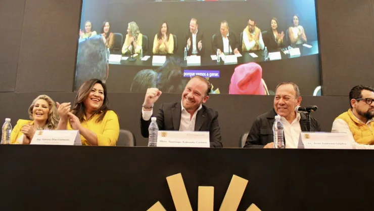 Santiago Taboada se registra como candidato a la jefatura de Gobierno de la CDMX