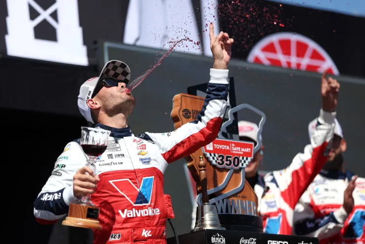 En los contextos deportivos, suele haber presencia de cerveza o vino en festejos