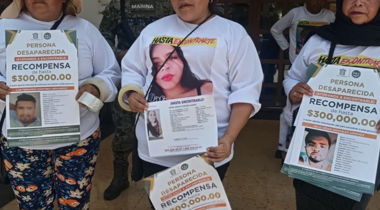 madres-buscadoras-del-estado-mexico-recorren-xalapa-veracruz-para-localizar-familiares-desaparecidos