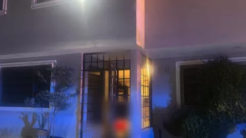Adolescente mata a su papá y a su hermano