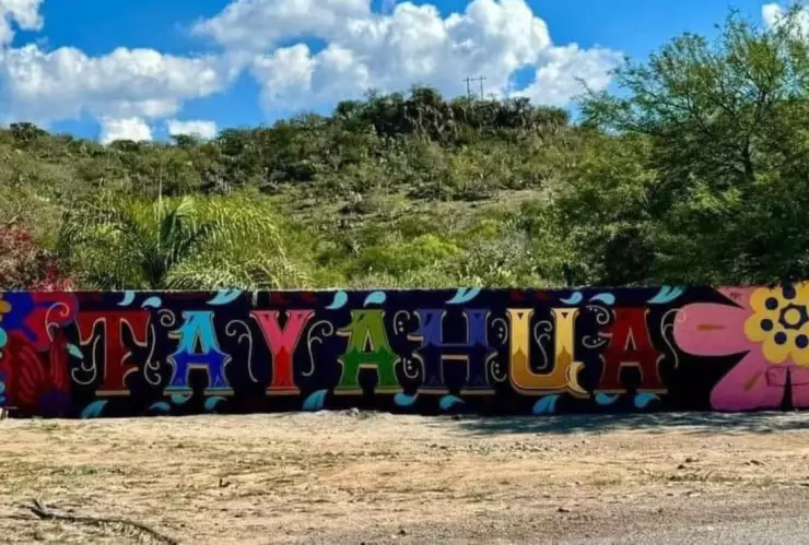 Ángela Aguilar y Christian Nodal