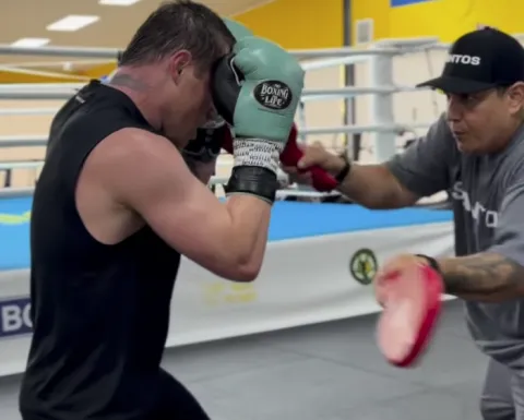 canelo entrenamiento pelea