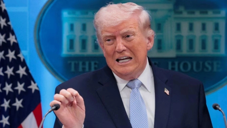 Prohibida o legal Asi sera la moneda de Trump que ya provoca polemica en Estados Unidos.webp