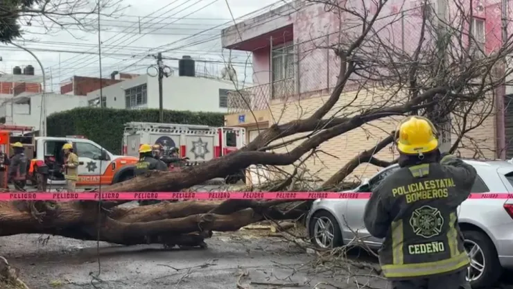 VIDEOS: Fuertes lluvias provocan múltiples inundaciones en Puebla hoy; reportan afectaciones viales