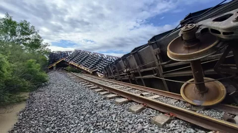Tren descarrilado en Sinaloa municipio