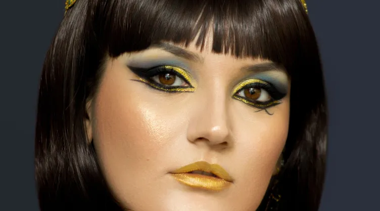 ¿Cuál es el tratamiento que usaba Cleopatra para mantenerse joven?