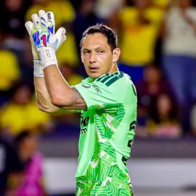 Este es el sueldo de Rodolfo Cota en Club América: ¿más o menos que Luis Ángel Malagón?