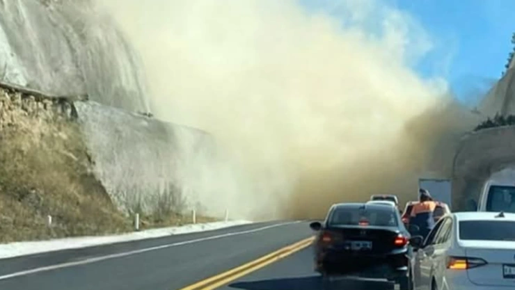 se desgaja cerro autopista puebla-tlaxcala hoy cerrada vías alternas