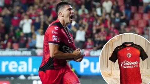 Xolos presenta su uniforme oficial.png