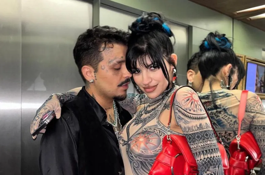 Cazzu y Nodal foto sensual.jpg