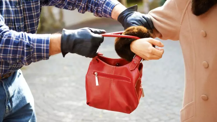 Asaltan abuelita en San Luis Potosí