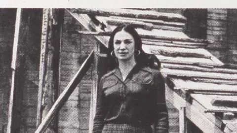 Comité Organizador de los Juegos de la XIX Olimpiada, México 68, t. 4, Ciudad de México, 1969, p. 363, en Biblioteca - Hemeroteca Ignacio Cubas del AGN.