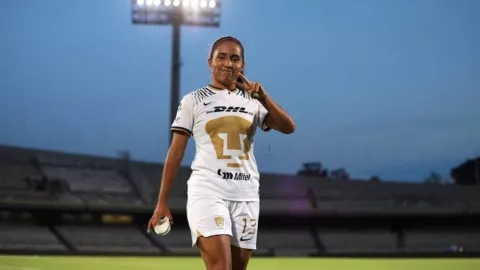 Paola Chavero, jugadora de Pumas Femenil
