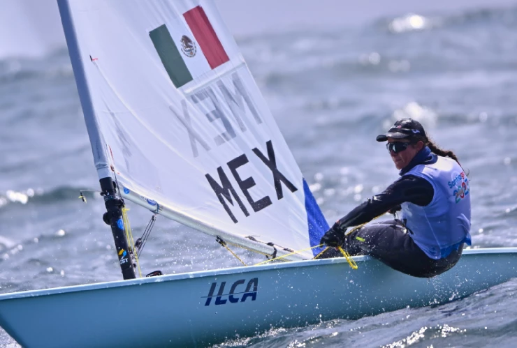 Elena Oetling vela París 2024