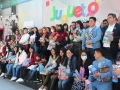 El contenedor estaba lleno ya que todos querían acudir a dejar su juguete
