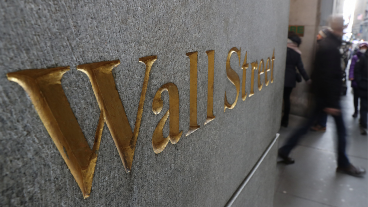 Wall Street se desploma de nuevo por guerra comercial entre EU y China