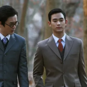 Min Joon habla sobre lo difícil que es para él relacionarse con las personas debido a sus habilidades y su incapacidad para envejecer.