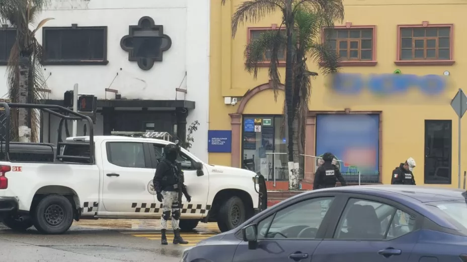 Mujer es embestida por patrulla federal en Zona Río; testigos difunden videos